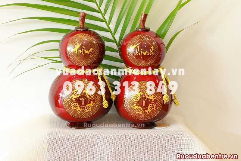 Quà tết rượu dừa hồ lô Bến Tre