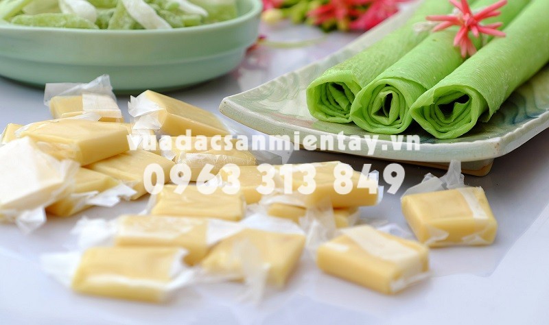 bánh kẹo làm quà tết